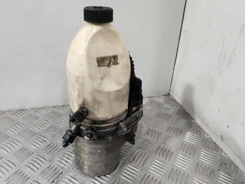 Recambio de bomba direccion para cadillac bls 1.9 d referencia OEM IAM 5948074  