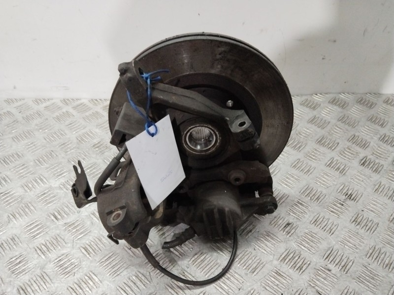 Recambio de mangueta delantera derecha para citroën xsara (n1) 2.0 hdi 90 referencia OEM IAM 364754  