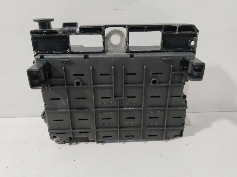 Recambio de caja reles / fusibles para peugeot 307 break (3e) 1.6 16v referencia OEM IAM 9650664180  