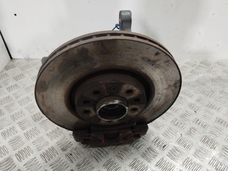 Recambio de mangueta delantera izquierda para opel astra h (a04) 1.9 cdti (l48) referencia OEM IAM 13156037  