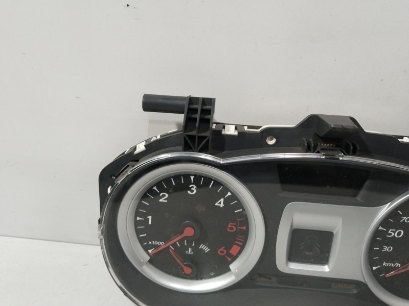 Recambio de cuadro instrumentos para renault clio iv (bh_) 1.5 dci 90 referencia OEM IAM 8201060299A  