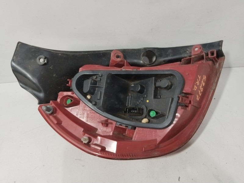 Recambio de piloto trasero derecho para renault clio iv (bh_) 1.5 dci 90 referencia OEM IAM 8200459960  