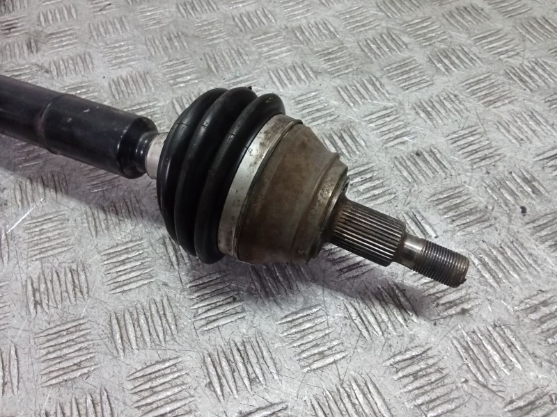 Recambio de transmision delantera derecha para volkswagen golf iv (1j1) 1.6 16v referencia OEM IAM 1J0407272GE  