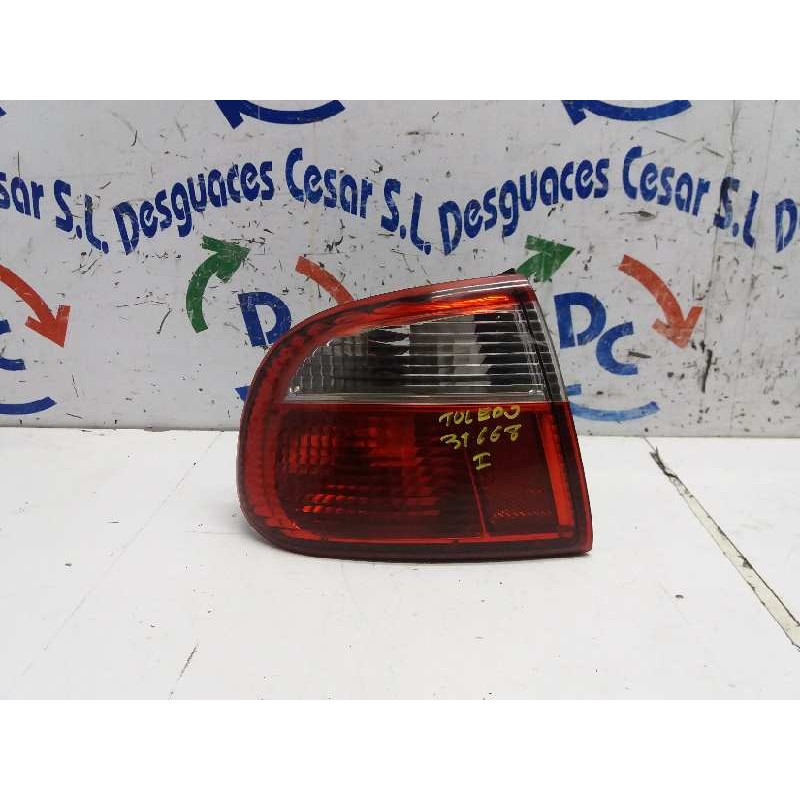 PILOTO TRASERO IZQUIERDO 1M5945095B  - imagen 1