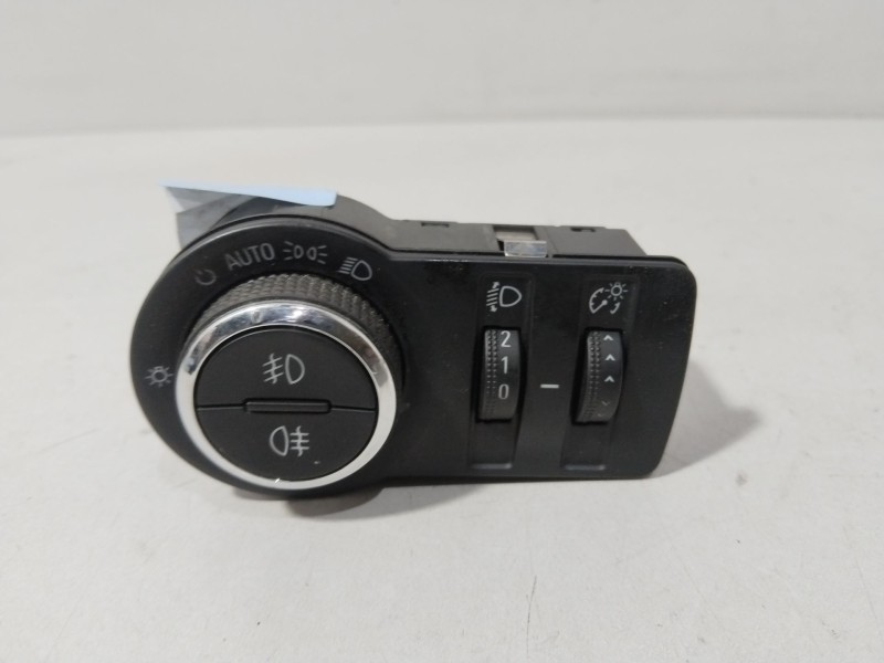 Recambio de mando luces para opel astra j (p10) 1.6 (68) referencia OEM IAM 13268702  