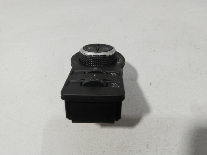 Recambio de mando luces para opel astra j (p10) 1.6 (68) referencia OEM IAM 13268702  