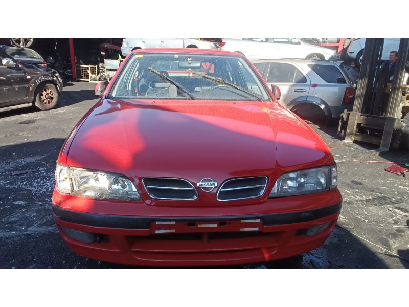 nissan primera hatchback (p11) del año 1997