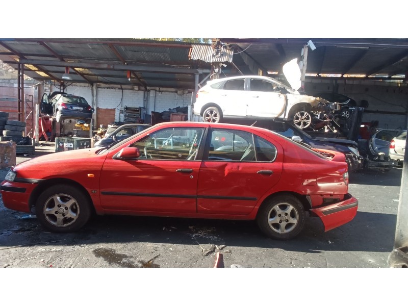 nissan primera hatchback (p11) del año 1997