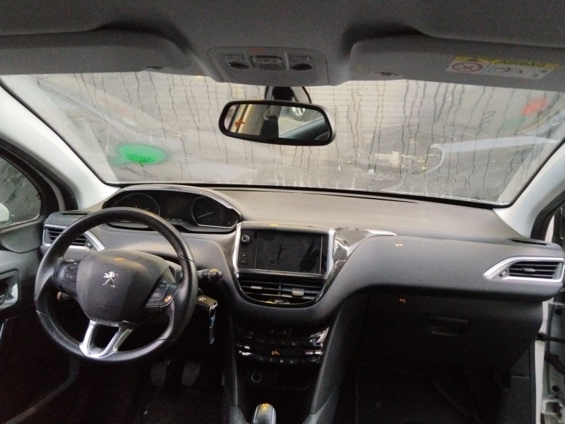 peugeot 208 i (ca_, cc_) del año 2015