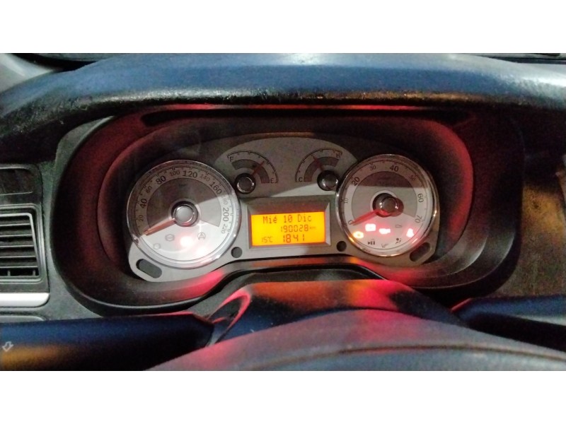 fiat linea (323_, 110_) del año 2010