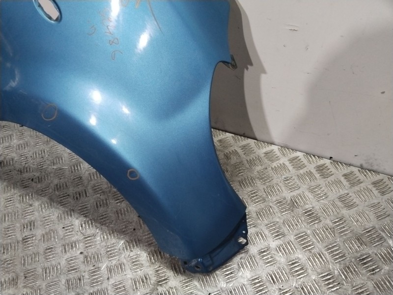 Recambio de aleta delantera derecha para peugeot 107 (pm_, pn_) 1.0 referencia OEM IAM 7841S8 AZUL 