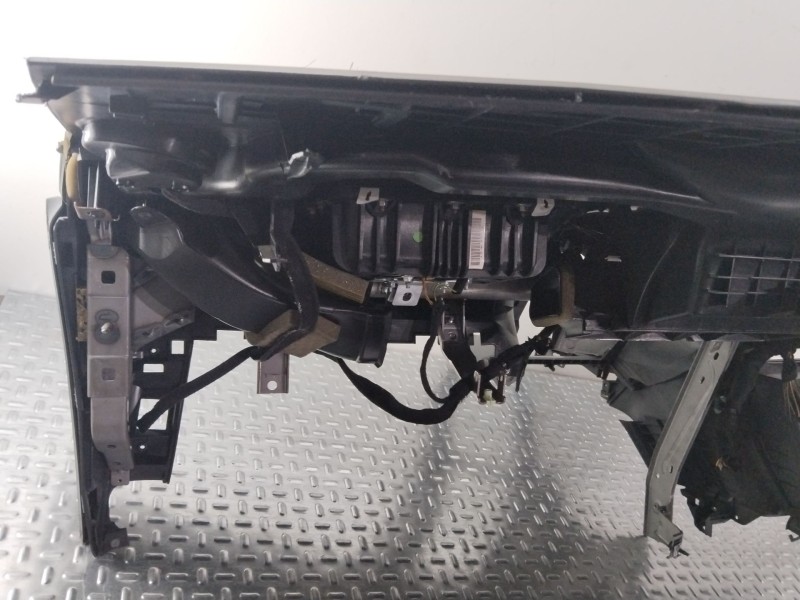 Recambio de salpicadero para peugeot 5008 (0u_, 0e_) 1.6 16v referencia OEM IAM 824782  