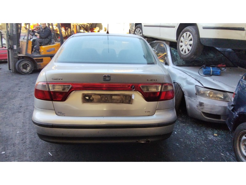 seat toledo ii (1m2) del año 2001