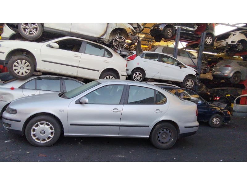 seat toledo ii (1m2) del año 2001