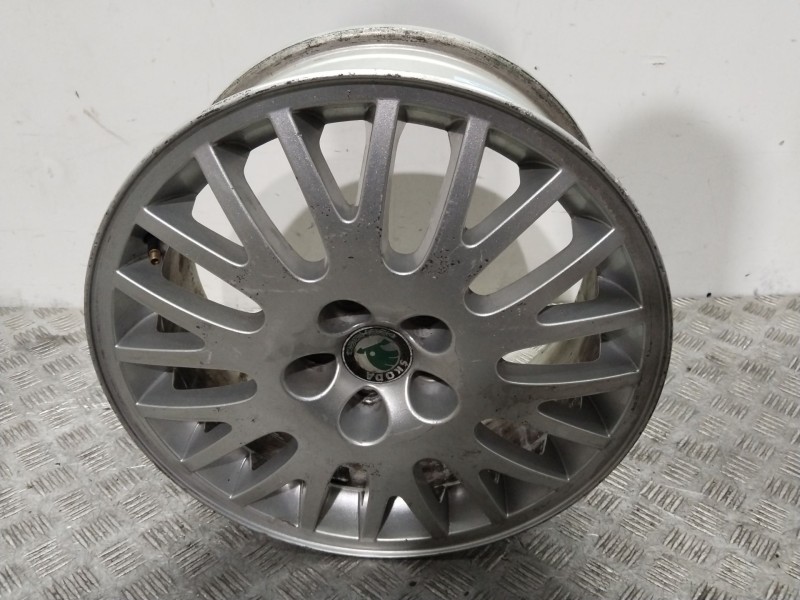 Recambio de llanta para skoda octavia i combi (1u5) 1.9 tdi referencia OEM IAM 1U0601025L 6,5jx16h2 