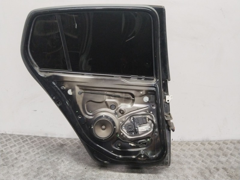 Recambio de puerta trasera izquierda para volkswagen golf v (1k1) 1.4 tsi referencia OEM IAM 1K6833105J  