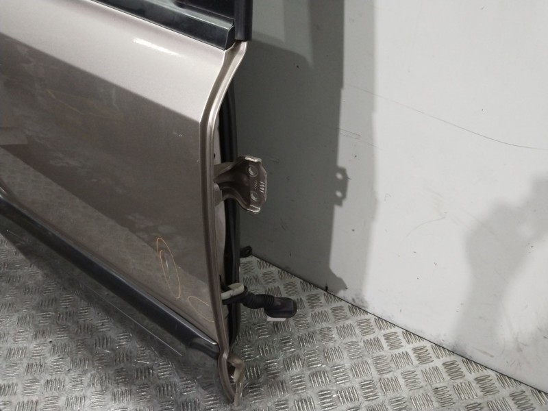 Recambio de puerta trasera derecha para kia sorento i (jc) 2.5 crdi referencia OEM IAM 770043E111  