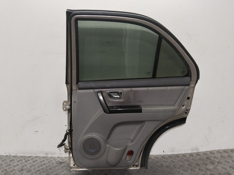 Recambio de puerta trasera derecha para kia sorento i (jc) 2.5 crdi referencia OEM IAM 770043E111  