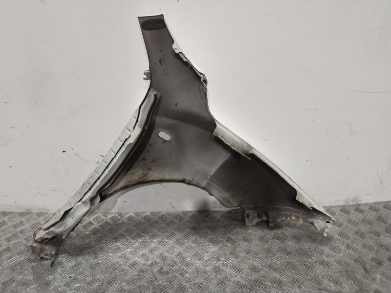 Recambio de aleta delantera izquierda para nissan juke (f15) 1.5 dci referencia OEM IAM F31011KKMA BLANCO 