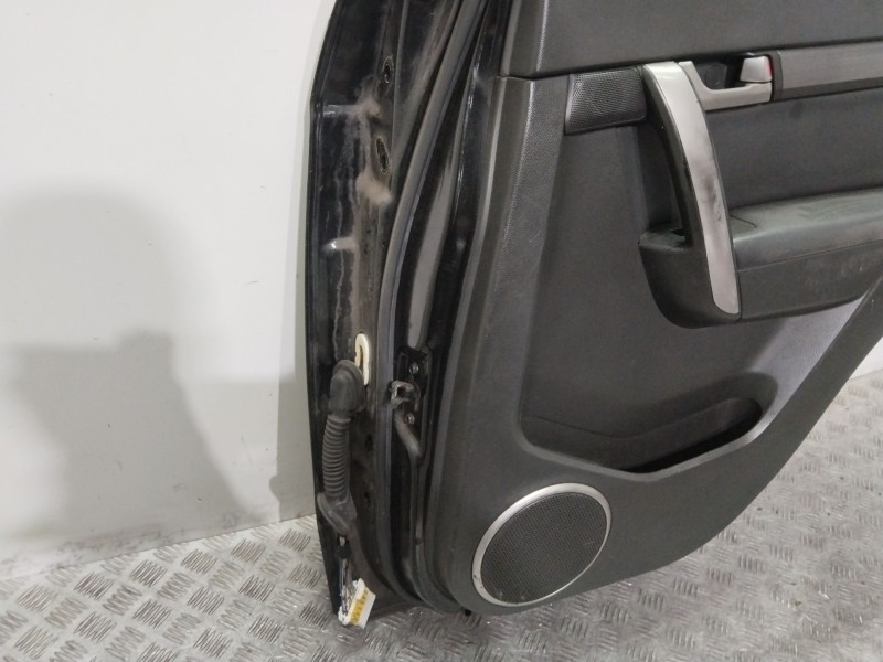 Recambio de puerta trasera derecha para chevrolet captiva (c100, c140) 2.0 d 4wd referencia OEM IAM 95460135  