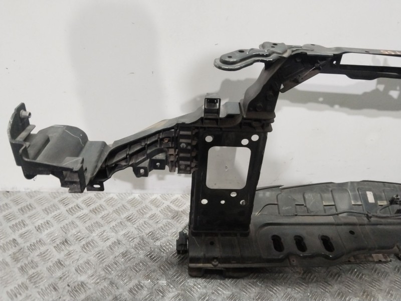 Recambio de panel frontal para hyundai i30 (gd) 1.4 crdi referencia OEM IAM 64101A6200  