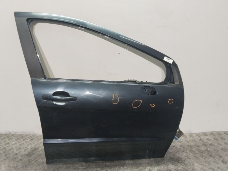Recambio de puerta delantera derecha para peugeot 308 sw envy referencia OEM IAM 9004CC  NEGRO