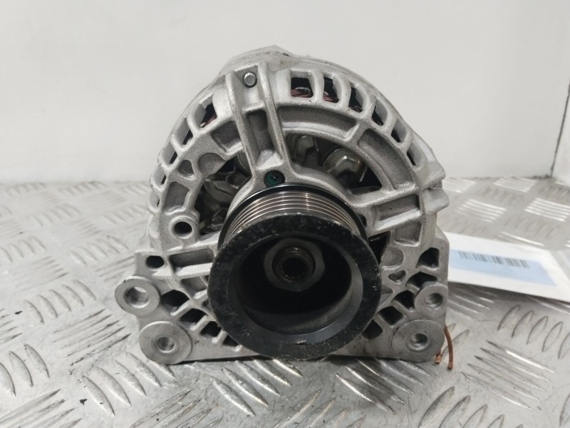 Recambio de alternador para volkswagen golf iv (1j1) 1.6 16v referencia OEM IAM 038903018P  