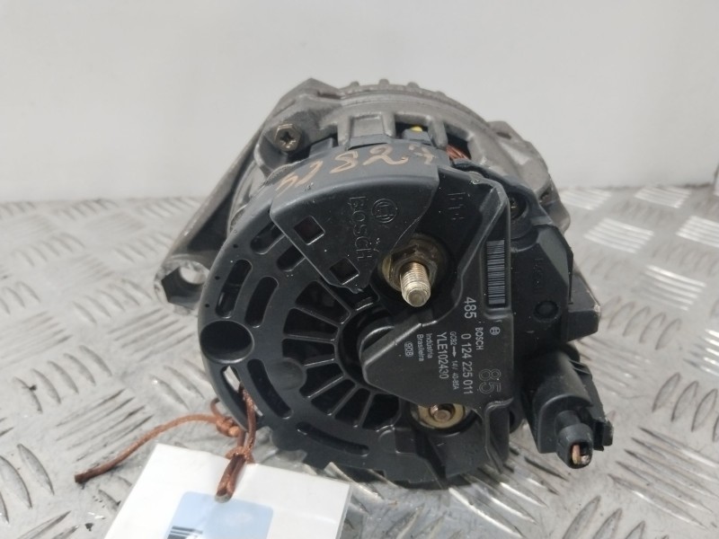 Recambio de alternador para rover 25 i hatchback (rf) 1.4 16v referencia OEM IAM 0124225011  