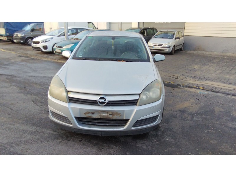 opel astra h (a04) del año 2004