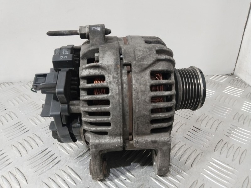 Recambio de alternador para renault clio iv (bh_) 1.5 dci 90 referencia OEM IAM 8200660034  