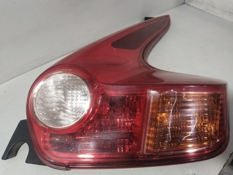 Recambio de piloto trasero derecho para nissan juke (f15) 1.5 dci referencia OEM IAM 265571KA0A  