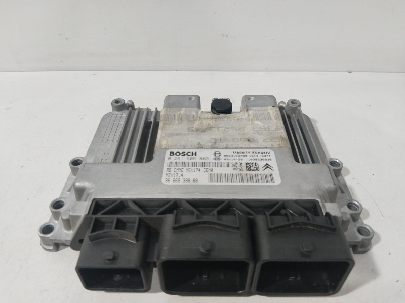 Recambio de centralita motor uce para peugeot 5008 (0u_, 0e_) 1.6 16v referencia OEM IAM 9666938880  