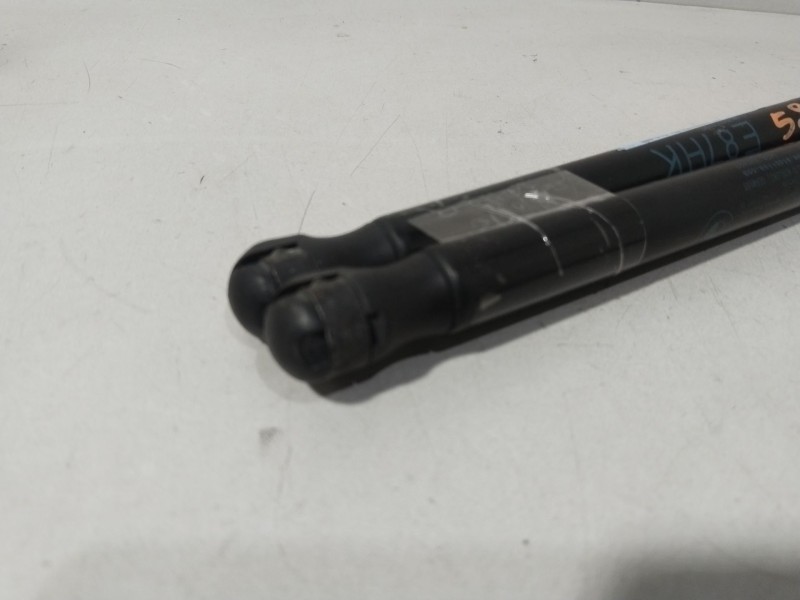 Recambio de amortiguadores maletero / porton para bmw 1 (e87) 118 d referencia OEM IAM 51247060622  