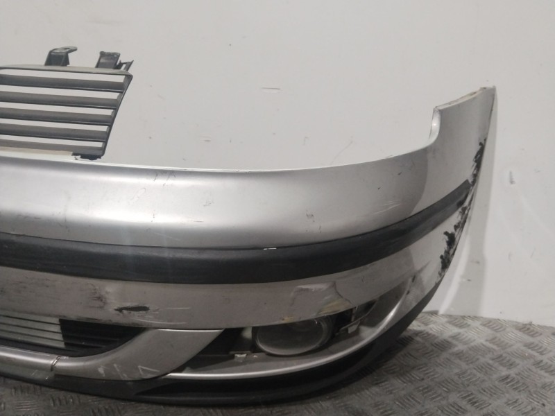 Recambio de paragolpes delantero para seat leon (1m1) 1.9 tdi referencia OEM IAM 1M0807217AM  PLATA