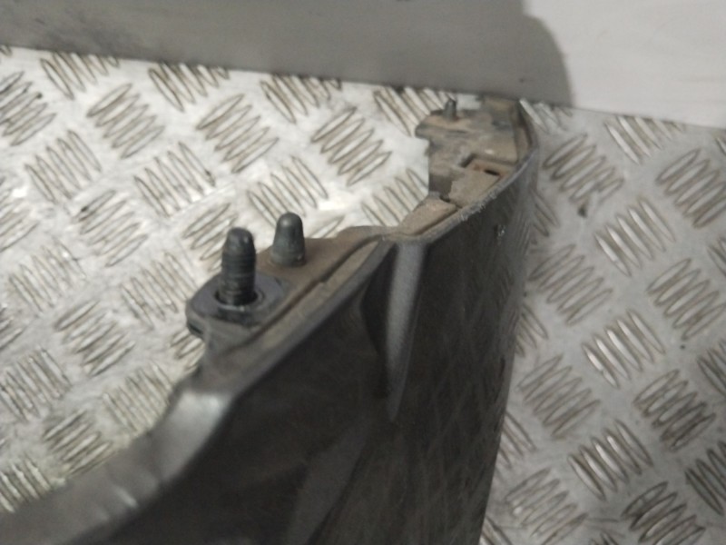 Recambio de paragolpes delantero para kia sorento 2.5 crdi concept referencia OEM IAM 865113E511  GRIS