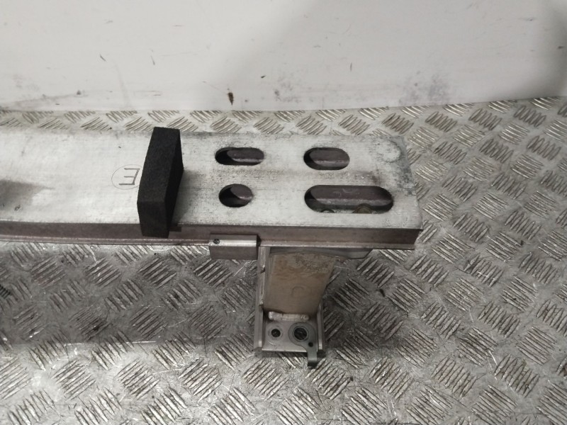 Recambio de refuerzo paragolpes delantero para toyota prius (_w3_) 1.8 hybrid (zvw3_) referencia OEM IAM 5202147023  