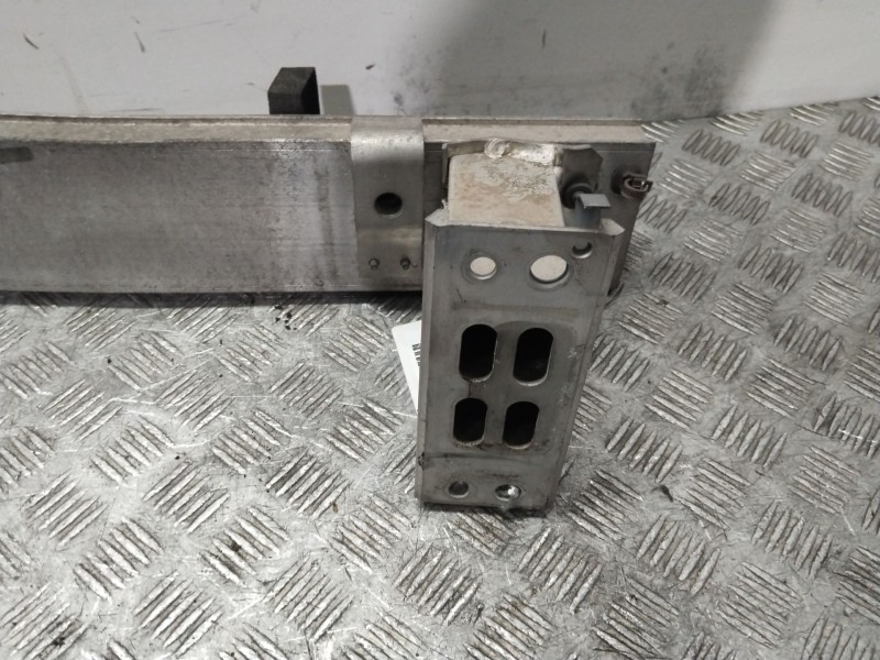 Recambio de refuerzo paragolpes delantero para toyota prius (_w3_) 1.8 hybrid (zvw3_) referencia OEM IAM 5202147023  