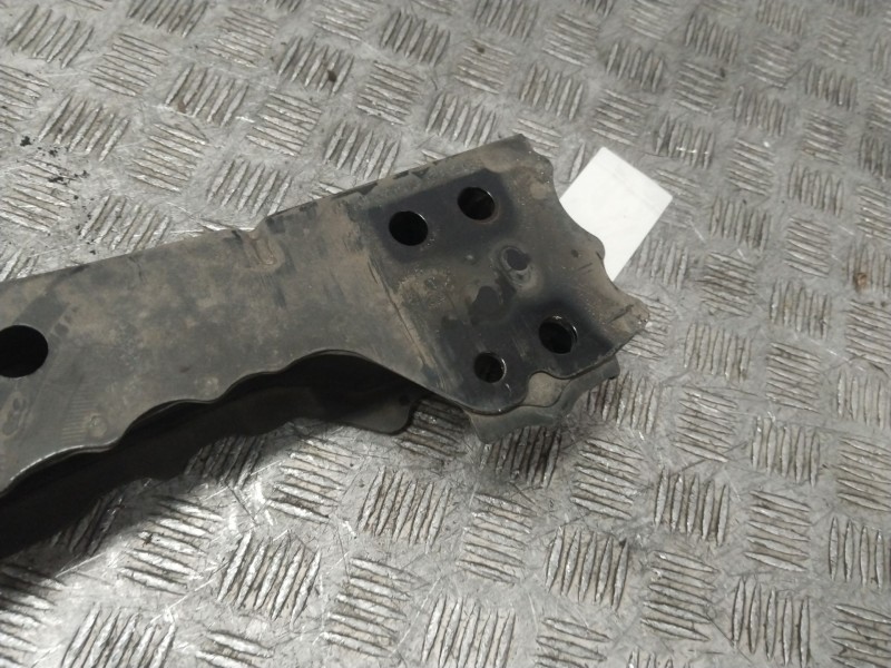 Recambio de travesaño inferior para toyota prius (_w3_) 1.8 hybrid (zvw3_) referencia OEM IAM 5710447020  