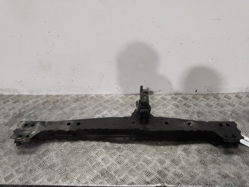 Recambio de travesaño inferior para lexus ct (zwa10_) 200h (zwa10_) referencia OEM IAM 5710447020  