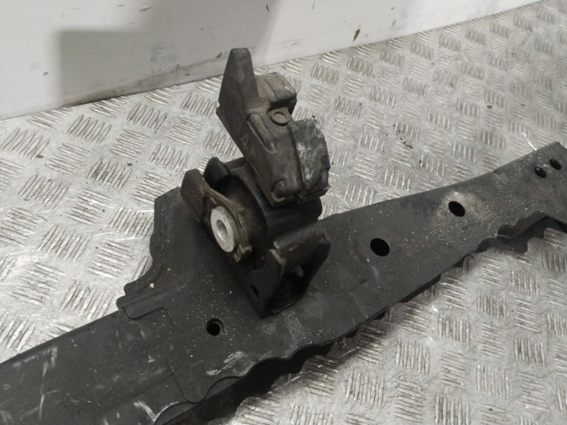 Recambio de travesaño inferior para lexus ct (zwa10_) 200h (zwa10_) referencia OEM IAM 5710447020  