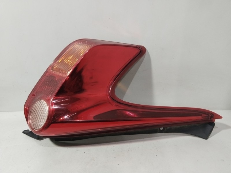 Recambio de piloto trasero izquierdo para nissan juke (f15) 1.5 dci referencia OEM IAM 265551KA0A  