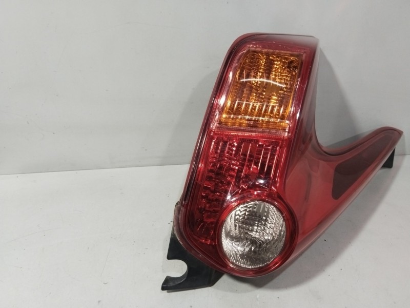 Recambio de piloto trasero izquierdo para nissan juke (f15) 1.5 dci referencia OEM IAM 265551KA0A  