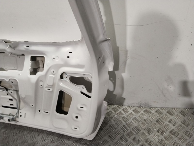 Recambio de porton trasero para seat ateca (kh7, khp) 1.4 tsi referencia OEM IAM 575827105 575827023B 