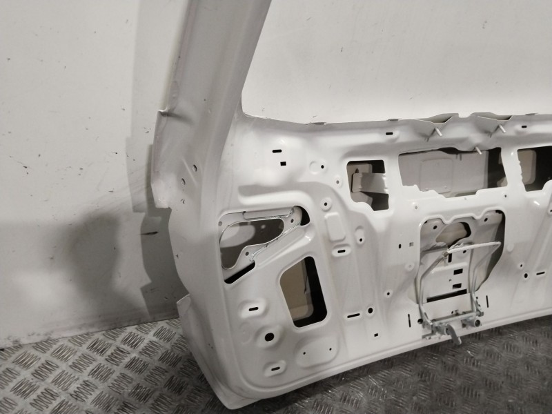 Recambio de porton trasero para seat ateca (kh7, khp) 1.4 tsi referencia OEM IAM 575827105 575827023B 