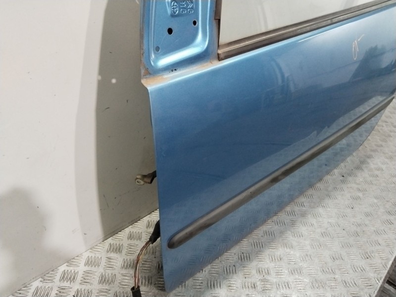 Recambio de puerta delantera izquierda para peugeot 107 (pm_, pn_) 1.0 referencia OEM IAM 9002W8  AZUL