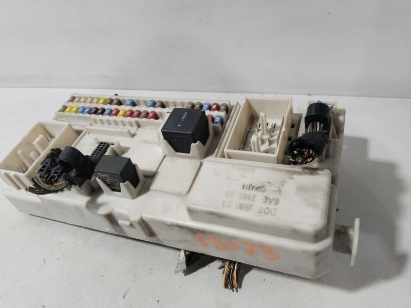 Recambio de caja reles / fusibles para volvo v50 (545) d5 referencia OEM IAM 30765015  