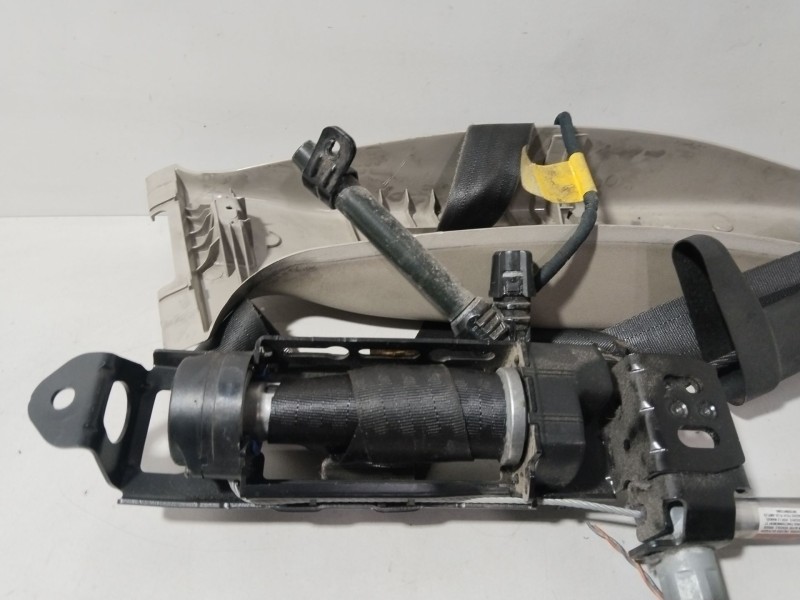 Recambio de cinturon seguridad delantero izquierdo para volvo v50 (545) d5 referencia OEM IAM 30661788  