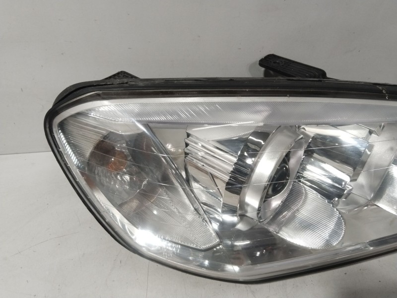 Recambio de faro derecho para chevrolet captiva (c100, c140) 2.0 d 4wd referencia OEM IAM 96626973  