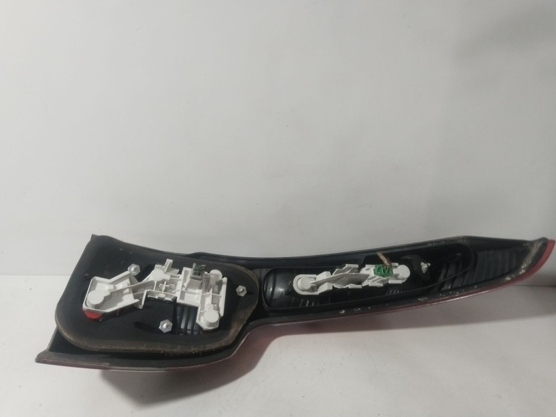 Recambio de piloto trasero izquierdo para volvo v50 (545) d5 referencia OEM IAM 30698918  