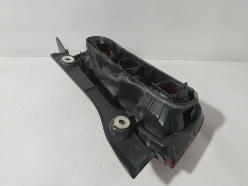 Recambio de piloto trasero izquierdo para nissan micra iii (k12) 1.2 16v referencia OEM IAM B6555AX720  